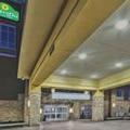 Photo of La Quinta Inn & Suites by Wyndham Niagara Falls
