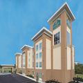 Exterior of La Quinta Inn & Suites by Wyndham Paducah