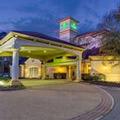 Image of La Quinta Inn & Suites by Wyndham Raleigh Cary