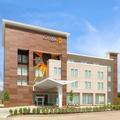 Exterior of La Quinta Inn & Suites by Wyndham Richmond-Sugarland