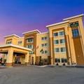 Exterior of La Quinta Inn & Suites by Wyndham Springfield Il