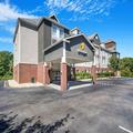 Exterior of La Quinta Inn & Suites by Wyndham Stonington-Mystic Area