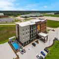 Photo of La Quinta Inn & Suites by Wyndham Sulphur