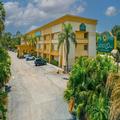 Exterior of La Quinta Inn & Suites by Wyndham Tampa Brandon West