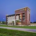 Exterior of La Quinta Inn & Suites by Wyndham Texas City I 45