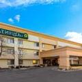 Photo of La Quinta Inn by Wyndham Chicago Willowbrook