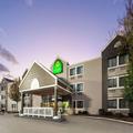 Exterior of La Quinta Inn by Wyndham Cleveland Independence