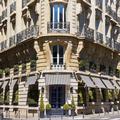 Exterior of Le Dokhan’s Paris Arc de Triomphe, a Tribute Portfolio Hotel