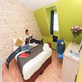 Exterior of Le Montclair Montmartre by River - Hostel