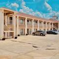 Image of Magnolia Inn & Suites