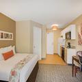 Exterior of Mainstay Suites Detroit Auburn Hills
