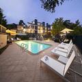 Photo of Mariposa Inn & Suites
