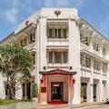 Photo of Maxwell Reserve Singapore Autograph Collection