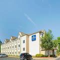 Image of Microtel Inn & Suites by Wyndham Roseville / Detroit Area