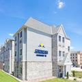 Exterior of Microtel Inn & Suites by Wyndham Urbandale / Des Moines