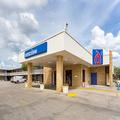 Image of Motel 6 Baton Rouge, LA - Southeast