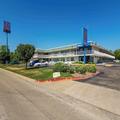 Exterior of Motel 6 Bellmead, TX - Waco
