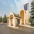 Exterior of Motel 6 Bozeman Mt.
