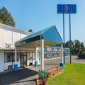 Exterior of Motel 6 Cleveland, TN