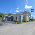 Exterior of Motel 6 Dawsonville, GA - North GA Premium Outlets