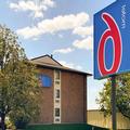 Exterior of Motel 6 Elk Grove Village, IL - O'Hare