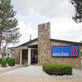 Exterior of Motel 6 Erie, PA