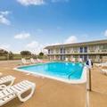 Exterior of Motel 6 Greenville, TX