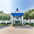 Exterior of Motel 6 Lewisville, TX - Dallas