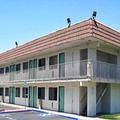 Exterior of Motel 6 Pittsburg Ca