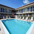 Exterior of Motel 6 Windsor Locks, CT - Hartford