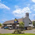 Exterior of Motel 6 Worthington Oh