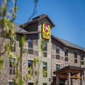 Exterior of My Place Hotel Green Bay Wi