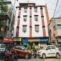 Exterior of OYO 8188 Vardhmaan Inn