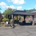 Exterior of Oakridge Inn & Suites