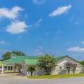 Exterior of Oyo Hotel Yoakum West