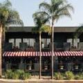 Exterior of Palihotel Melrose