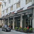 Exterior of Paradise Suites Hotel