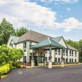 Exterior of Point Hotel Queensbury