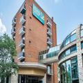 Photo of Quality Hotel Fallsview Cascade