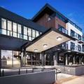Exterior of Quality Hotel Lakeside