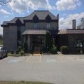 Exterior of Quality Hotel & Suites