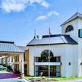 Exterior of Quality Inn Fort Mill near Carowinds Blvd.