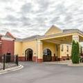 Exterior of Quality Inn Hanceville US Hwy 31