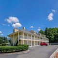 Exterior of Quality Inn Laurinburg