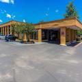 Exterior of Quality Inn Starkville near University