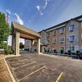 Exterior of Quality Inn & Suites