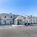 Exterior of Quality Inn & Suites Elko