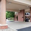 Exterior of Quality Inn & Suites Niles