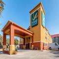Exterior of Quality Inn & Suites Seaworld North