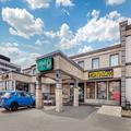 Exterior of Quality Inn Toronto Airport